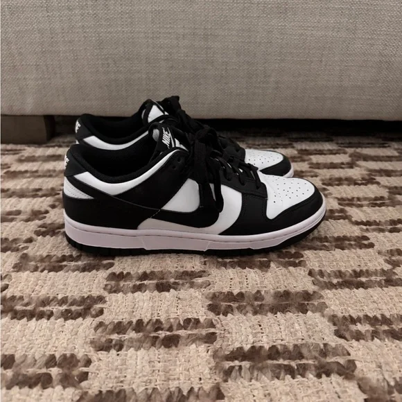 Nike Dunk Low Sneakers Black and White - Picture 3 of 8